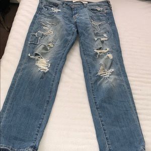 Low rise boyfriend jeans